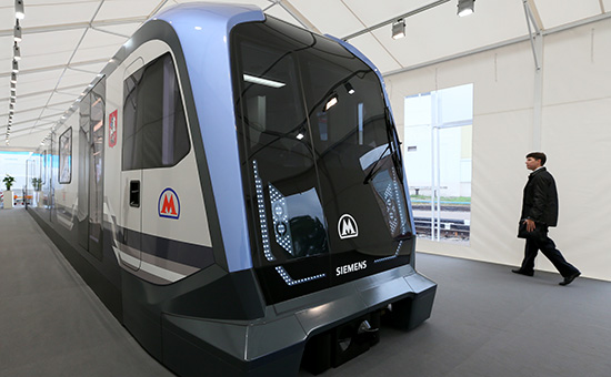 Вагон Siemens для  Московского метро на IV Международном железнодорожном салоне техники и технологий, 2013 г.