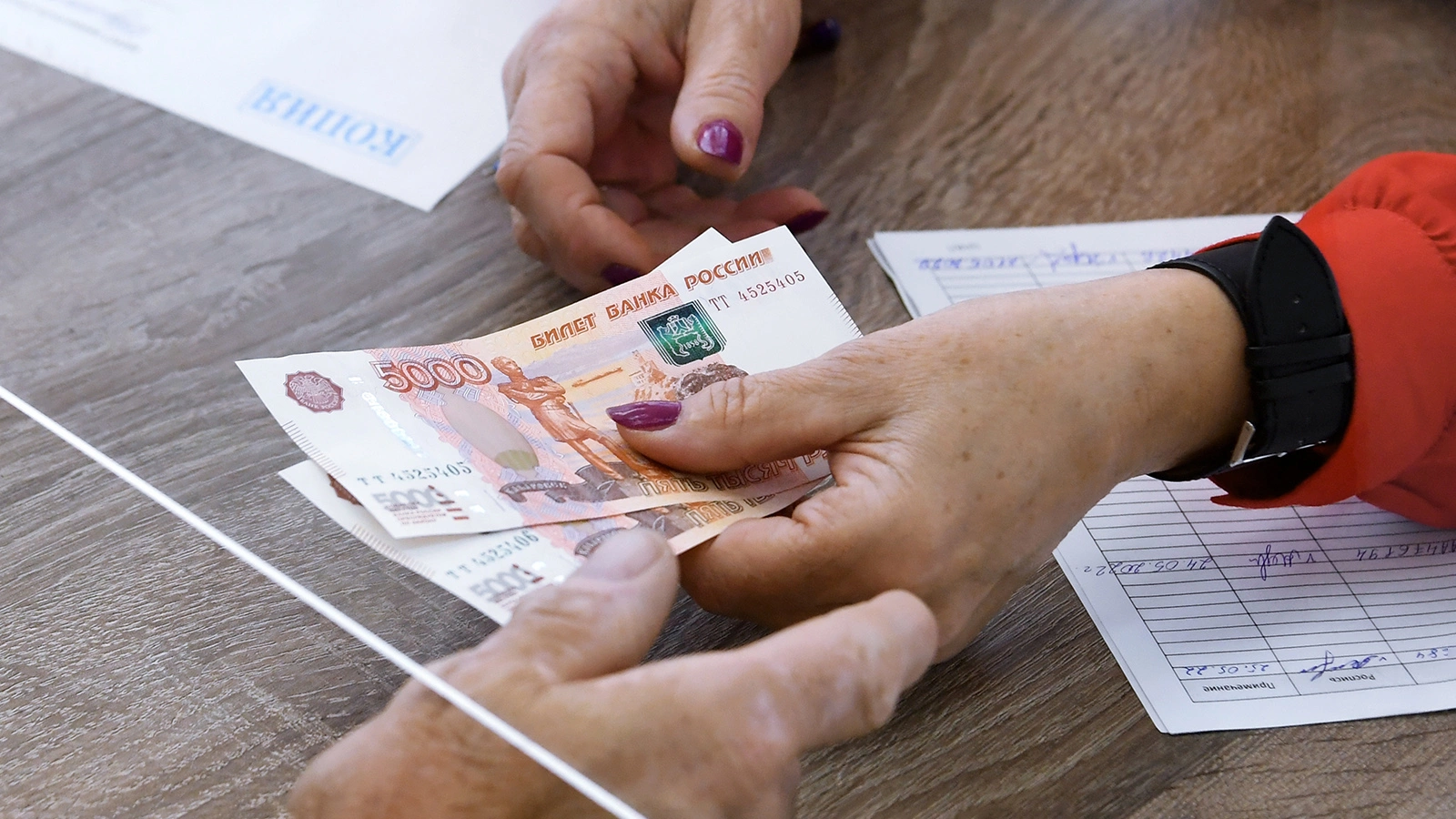 В Соцфонде рассказали, кто начнет получать выплаты с 3 апреля