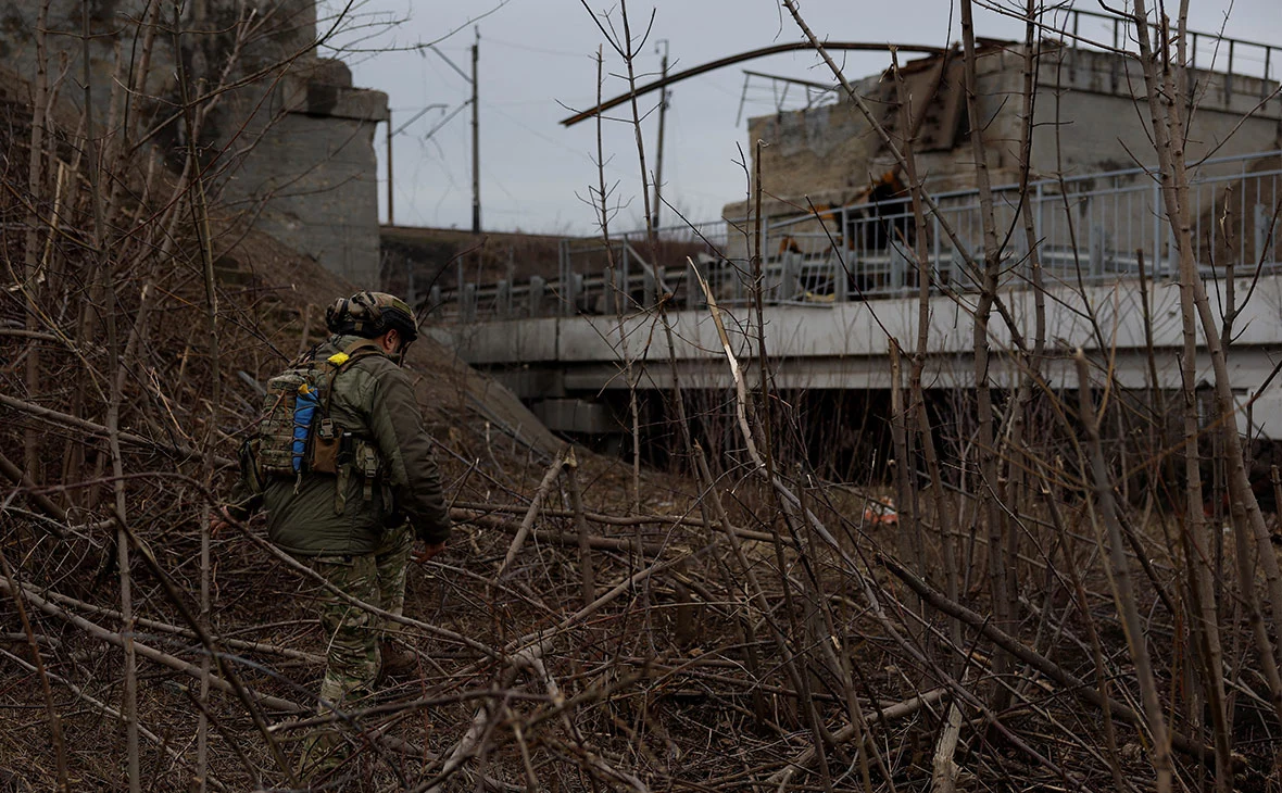 Clodagh Kilcoyne / Reuters