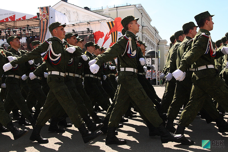 В Казани прошел парад Победы 