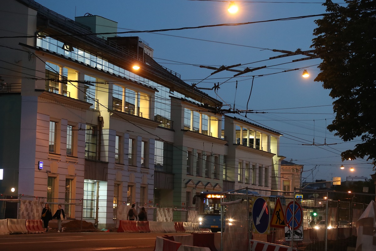 Вид на здание Национального расчетного депозитария. Россия, Москва. 3 июня 2022 года
