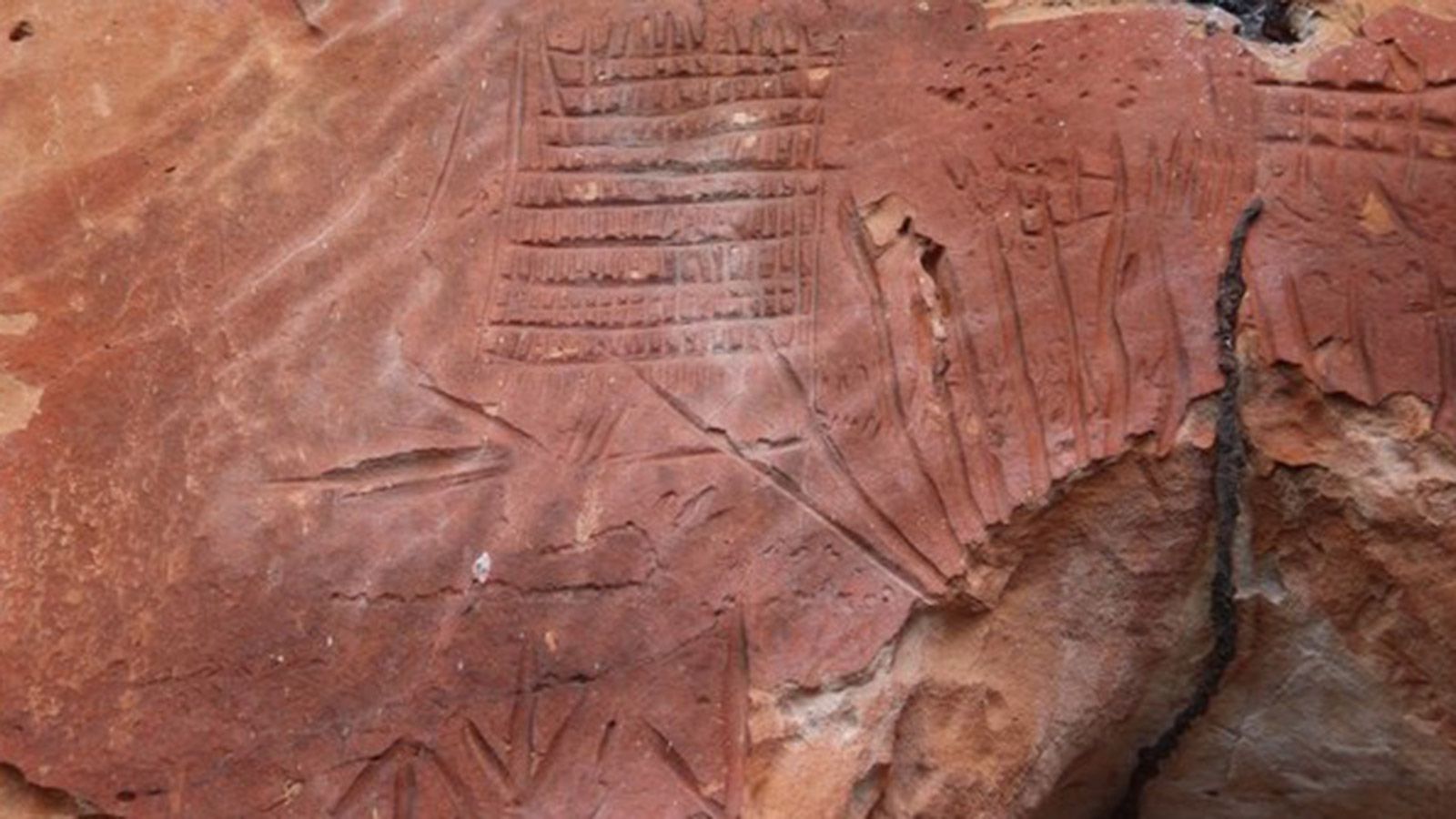 <p>В регионе Халапао (Jalap&atilde;o) в восточной части штата Токантинс нашли 16 археологических памятников&nbsp;с древними наскальными рисунками</p>