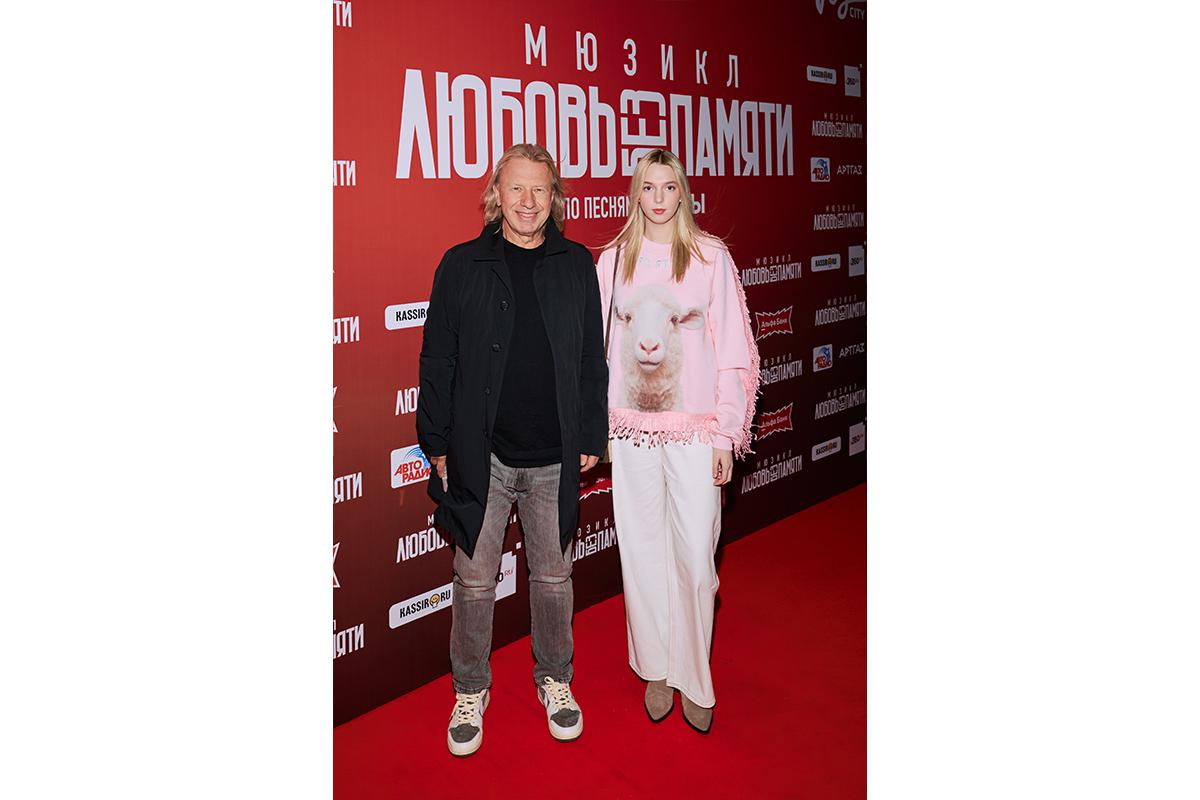 Виктор Дробыш с дочерью