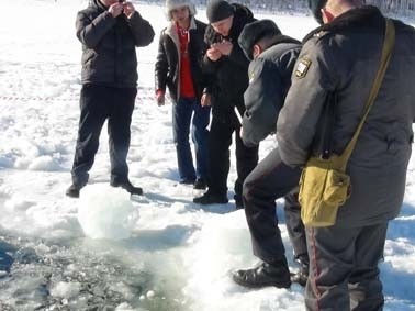 Метеорит проломил лед озера Чебаркуль: пробоина - 8 метров