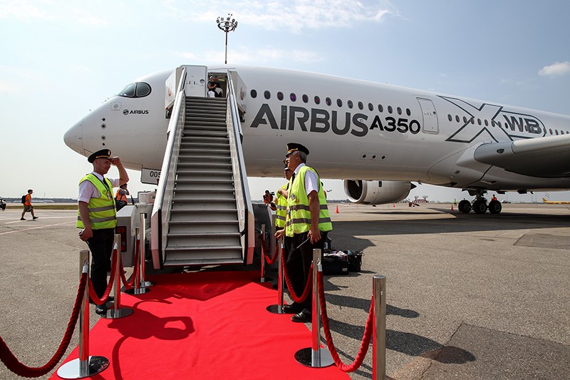 Airbus А350 XWB прибыл в Москву в рамках мирового тура сертификационных испытаний.