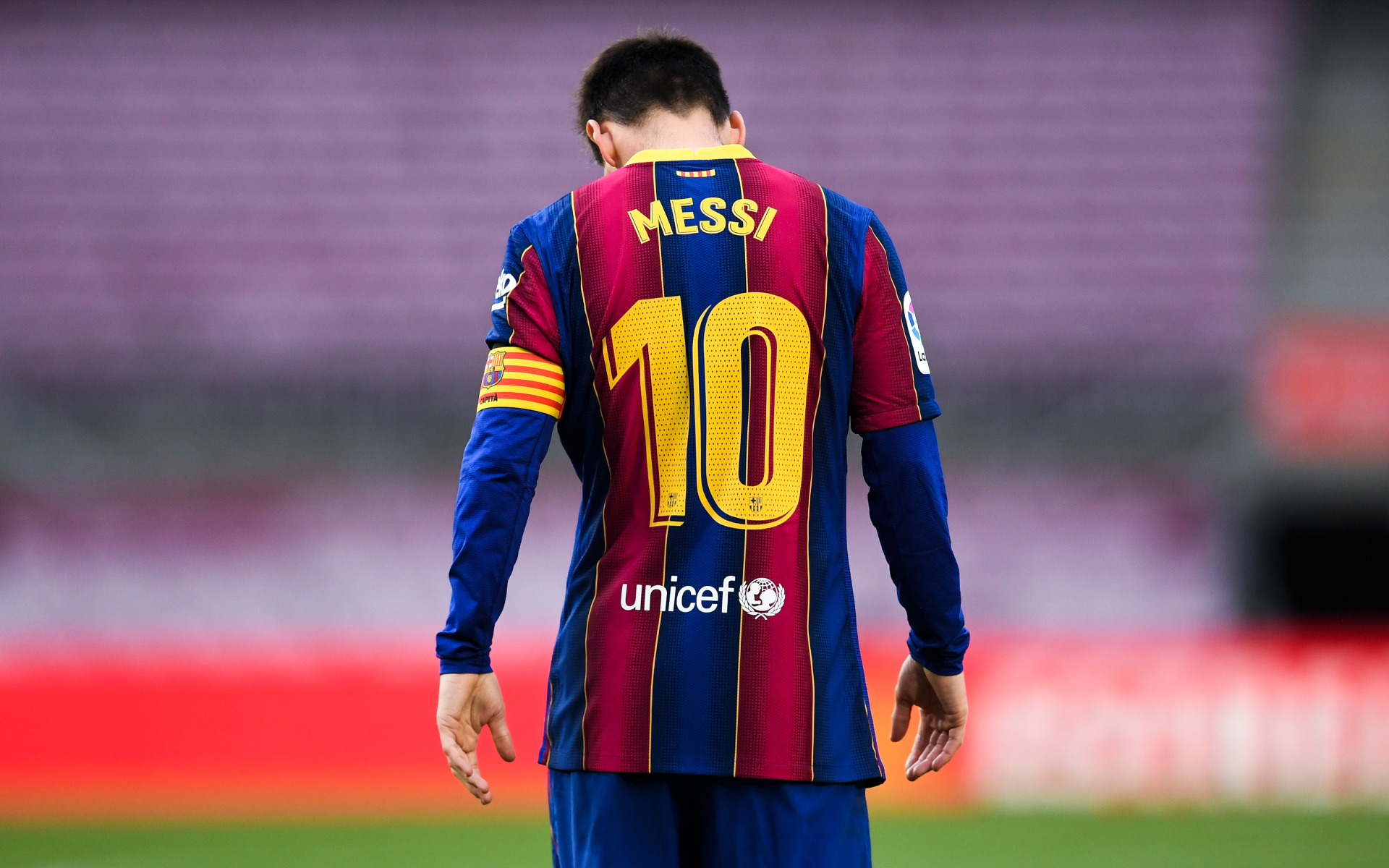 Messi Left Handed