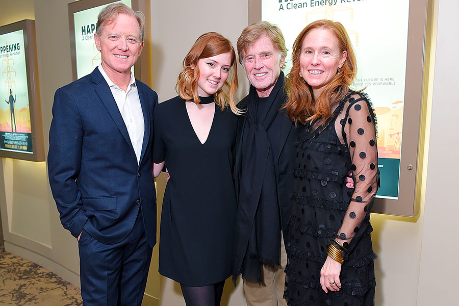 В браке с Ван Вагенен&nbsp;родились четверо&nbsp;детей&nbsp;&mdash;&nbsp;Скотт Энтони (умер во младенчестве),&nbsp;Дэвид Джеймс (на фото слева, занимался режиссурой, умер в 2020 году), Шона (художница) и Эми (актриса и режиссер, на фото справа).