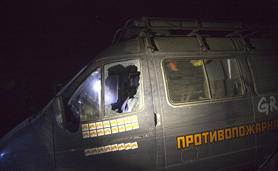 Автомобиль пожарных-добровольцев в Краснодарском крае после нападения


