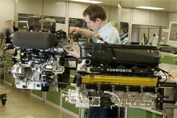 Cosworth начал сборку двигателей для Caterham