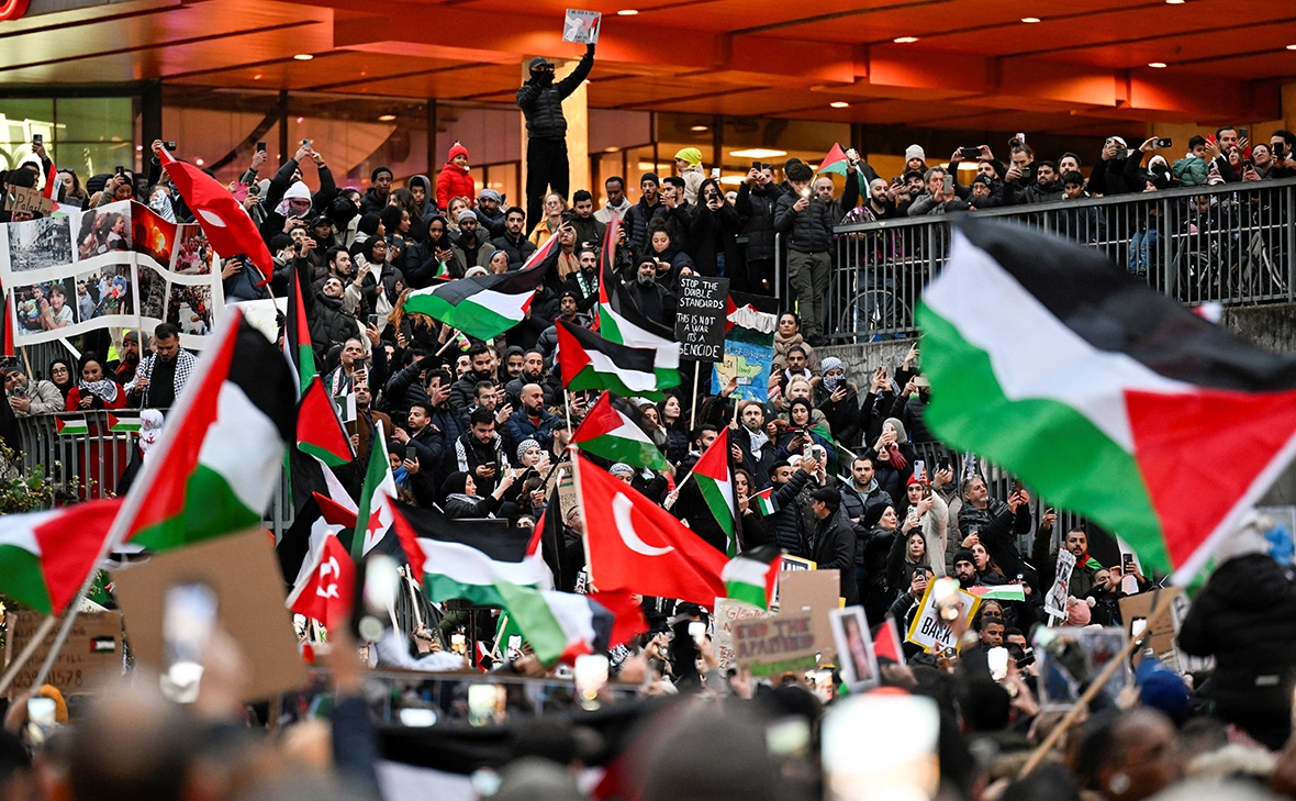 TT News Agency / Pontus Lundahl / Reuters