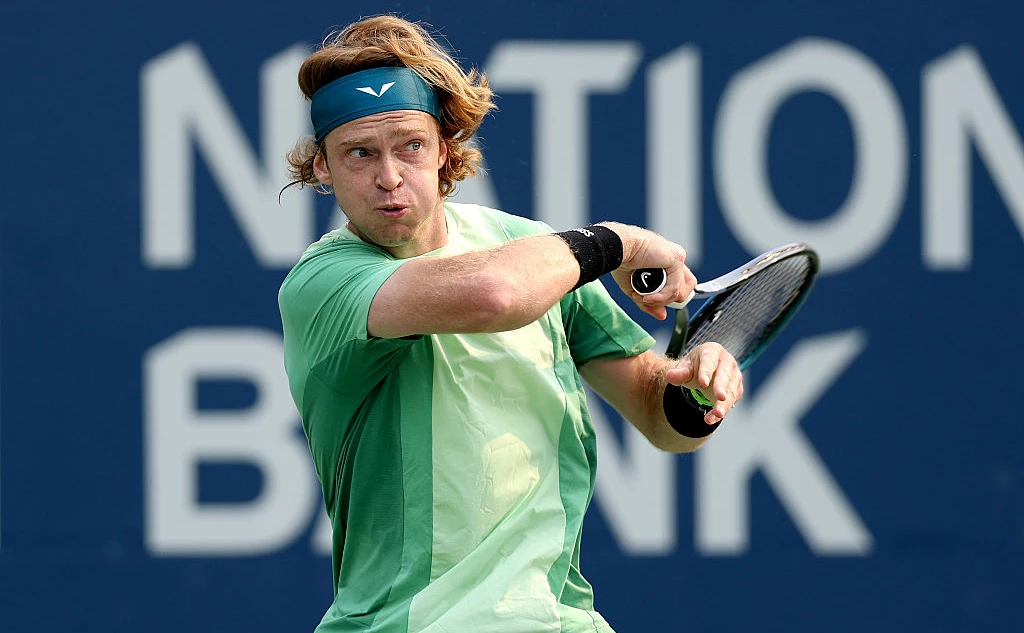 Matthew Stockman / Getty Images