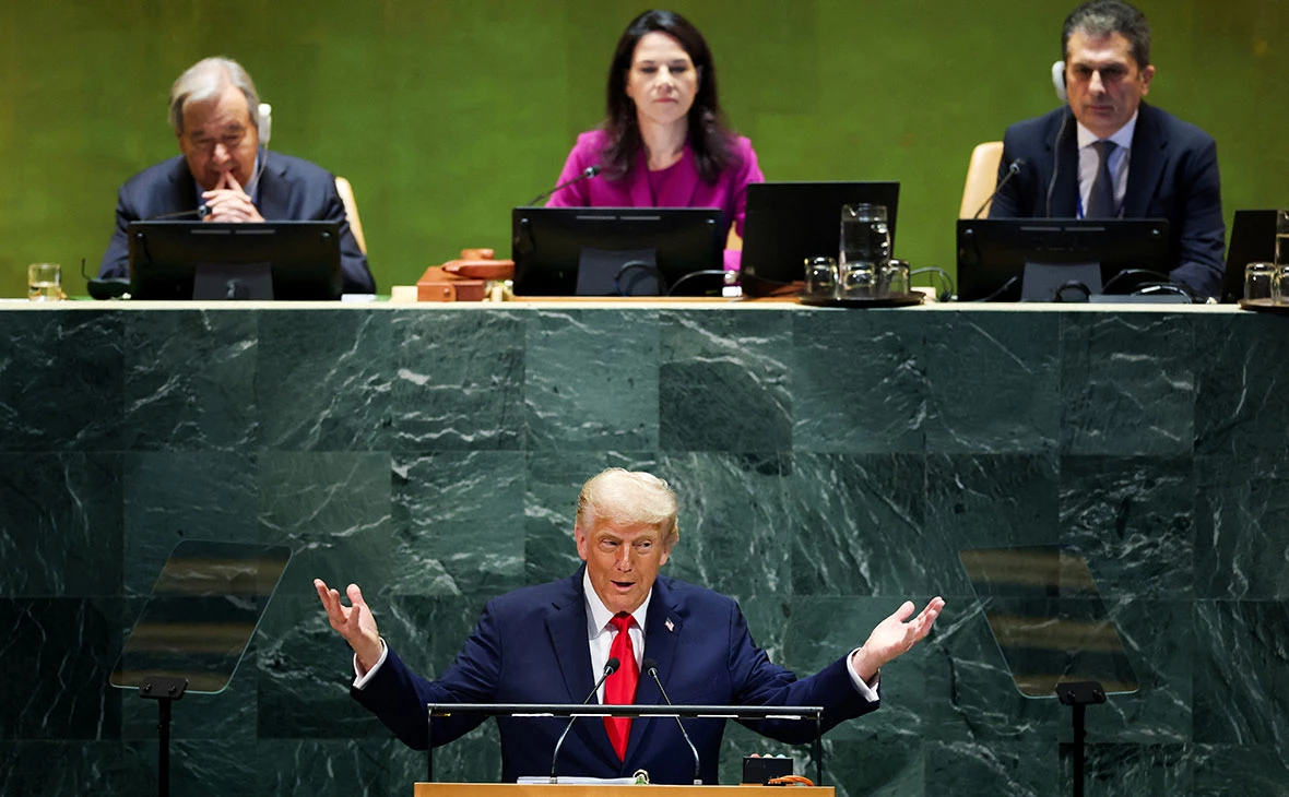 Mike Segar / Reuters