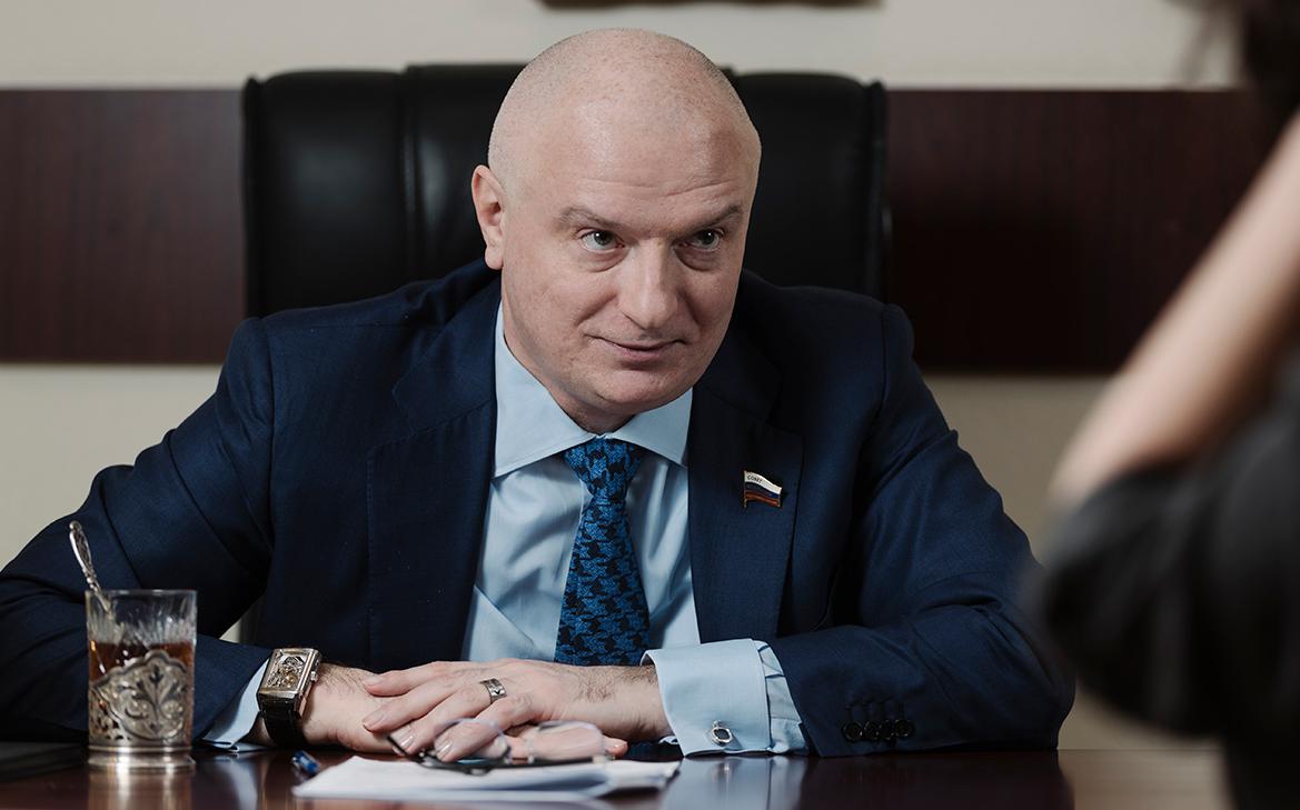 Клишас предложил проверить выносивших решения по делу Долиной судей