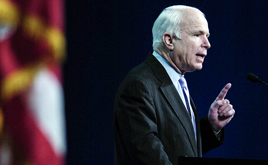 Сенатор Джон Маккейн выступает на встрече ветеранов&nbsp;Вьетнамской войны