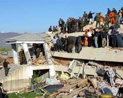 В Бингеле, пострадавшем от землетрясения, начались беспорядки