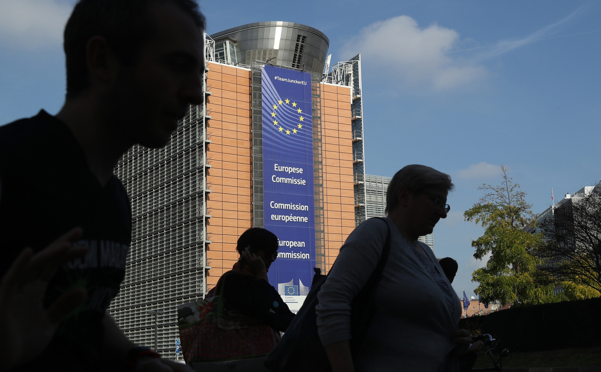 Вид на здание Европейской комиссии в Брюсселе