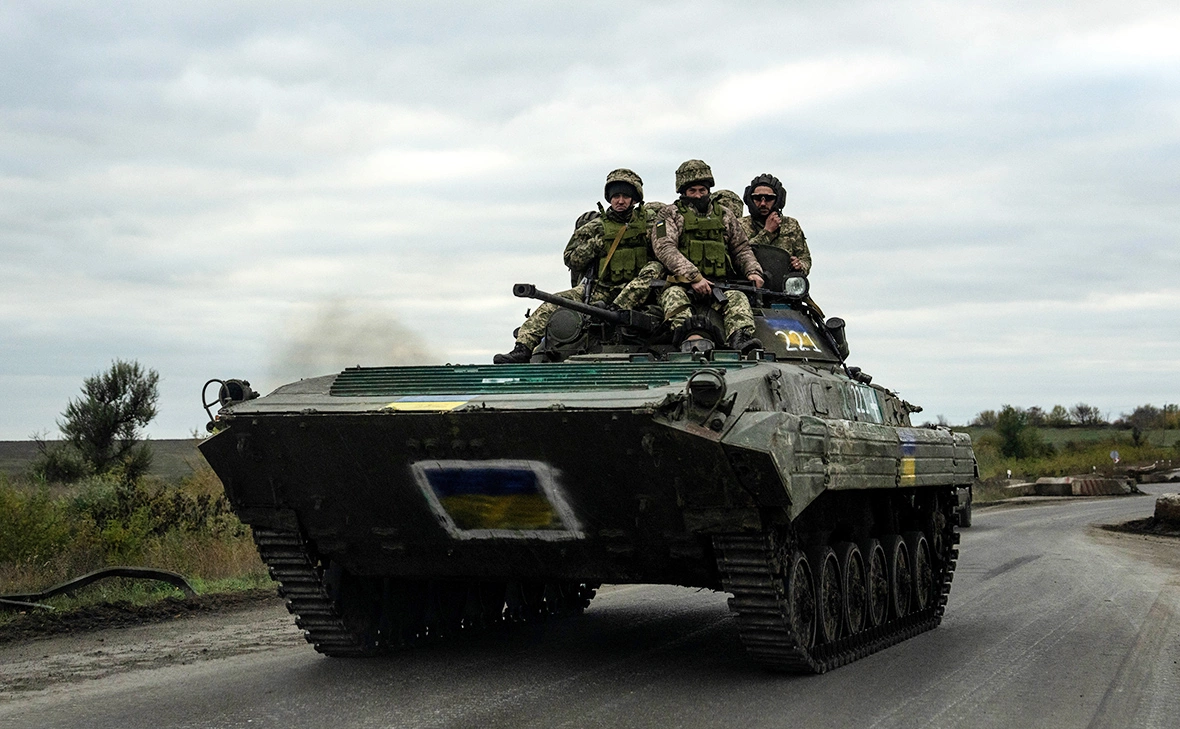 Carl Court / Getty Images