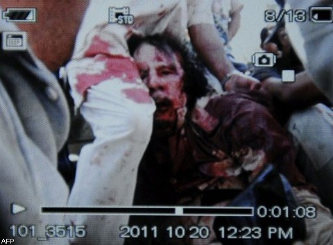 Опубликовано фото убитого М.Каддафи
