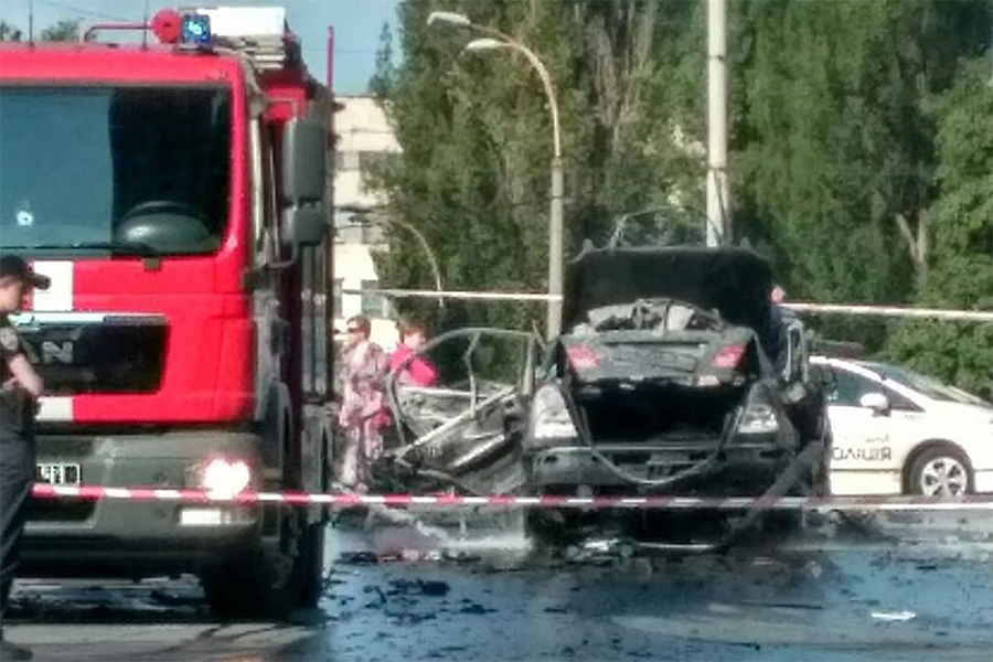 Взрыв произошел на перекрестке&nbsp;​улиц Соломенская и Механизаторов. Они расположены к западу от центра Киева