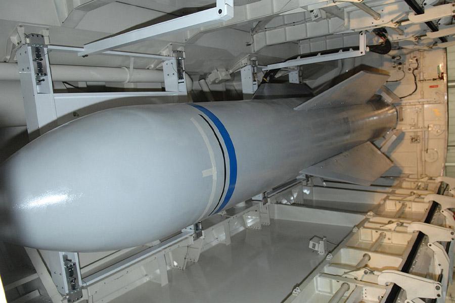 Макет бомбы&nbsp;Massive Ordnance Penetrator