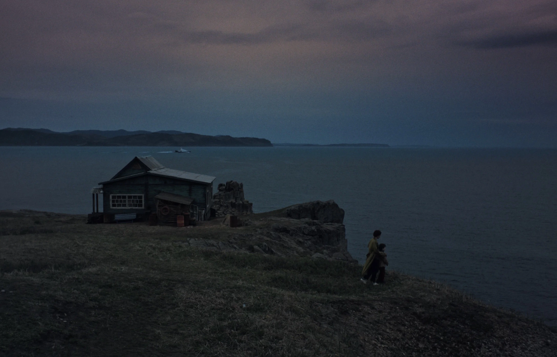 Кадр из фильма «Большая земля»