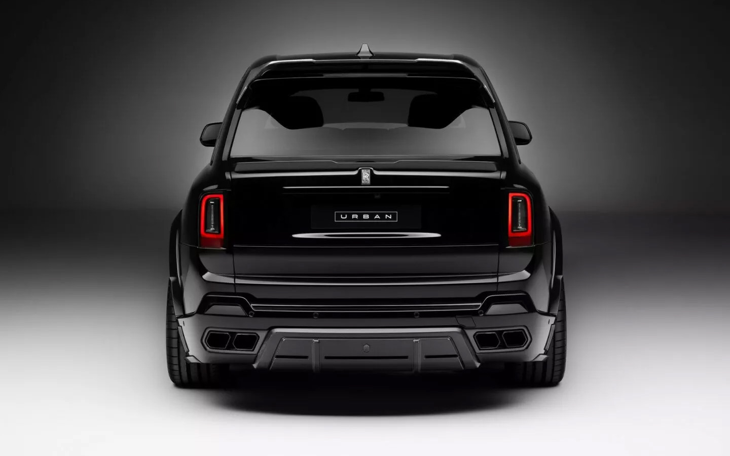 Rolls-Royce Cullinan в тюнинг-комплекте от Urban Automotive