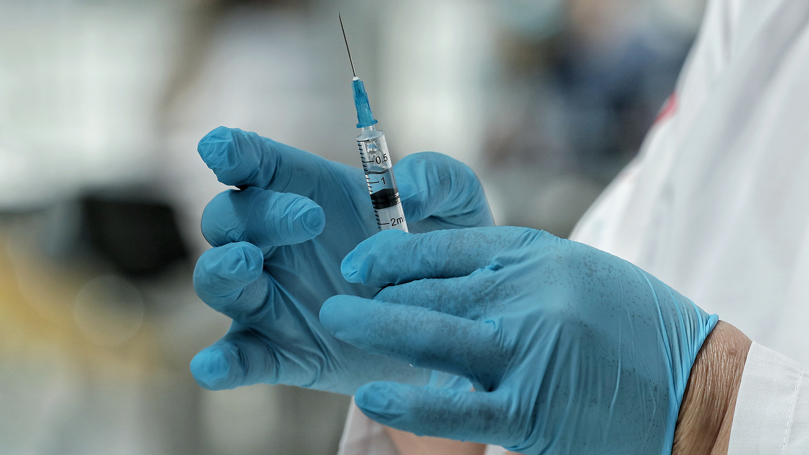 Минздрав разрешил использование двух инновационных вакцин против рака