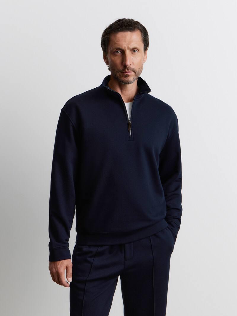 Толстовка 12 Storeez, 26 000 руб. (12storeez.com)