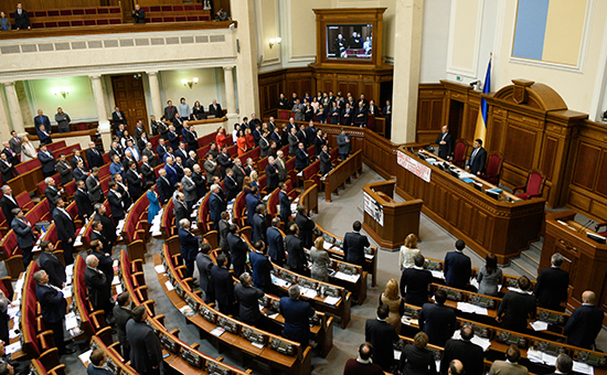 Депутаты на&nbsp;первом заседании весенней сессии Верховной рады Украины в&nbsp;Киеве