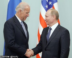 В.Путин призвал США "начать все с начала" и отменить визы