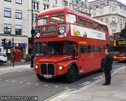 Водитель автобуса шокировал британцев своей молитвой