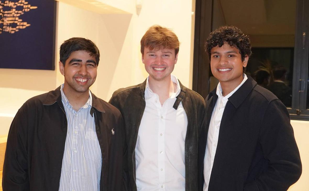 Адарш Хиремат, Брендан Фуди и Сурья Мидха