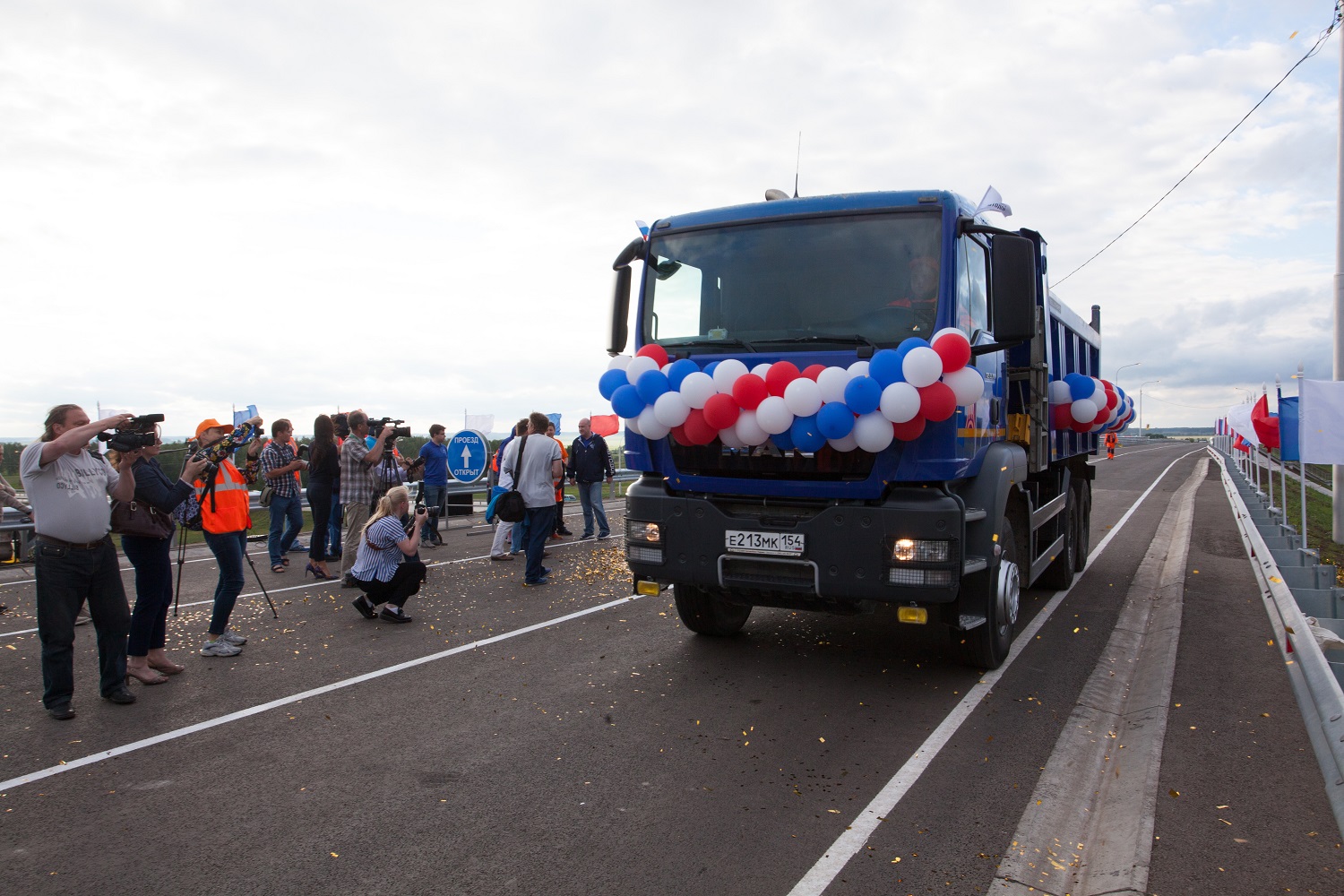 Фоторепортаж: на трассе Новосибирск-Омск открыли 6 километров автобана — РБК