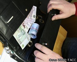 В Москве сотрудница прокуратуры вымогала деньги у полицейского
