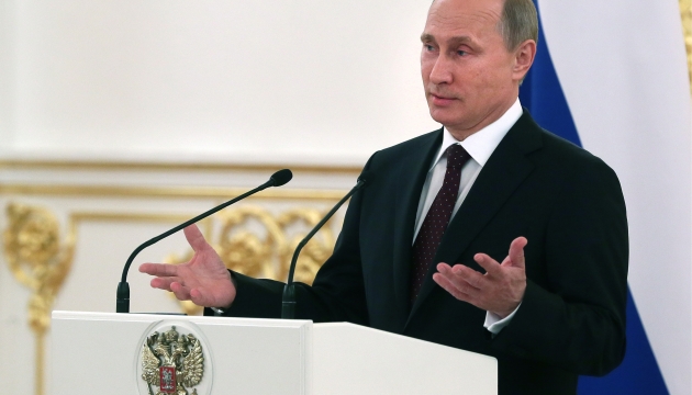 Президент России Владимир Путин обращается с речью к хоккеистам национальной команды. Фото - ИТАР-ТАСС