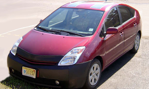 Toyota Prius с батареями Solar