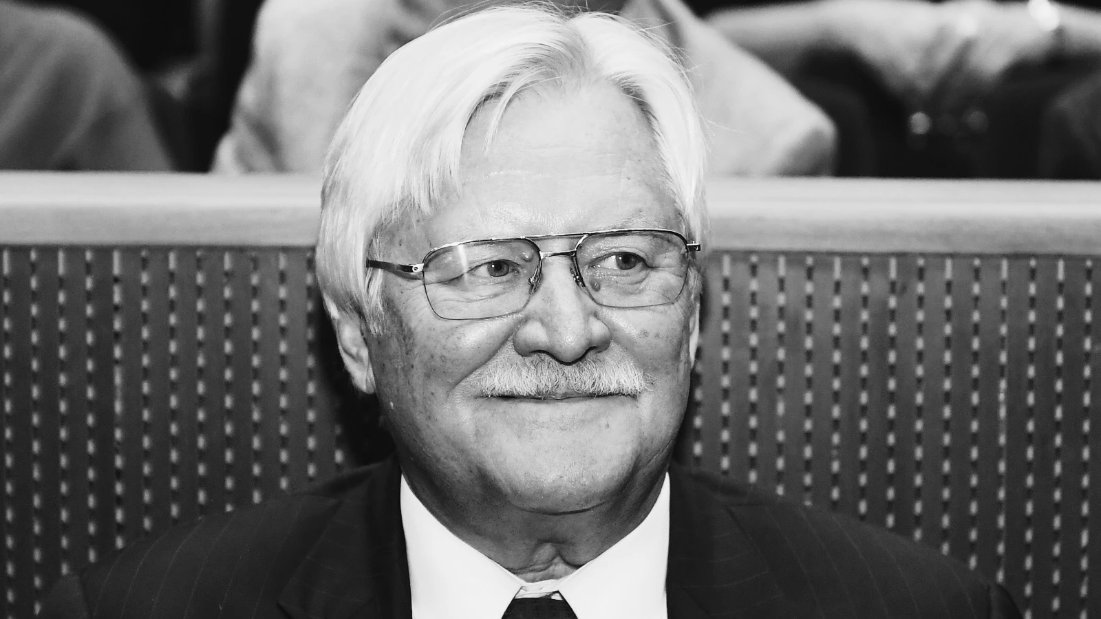 Юрий Кара
