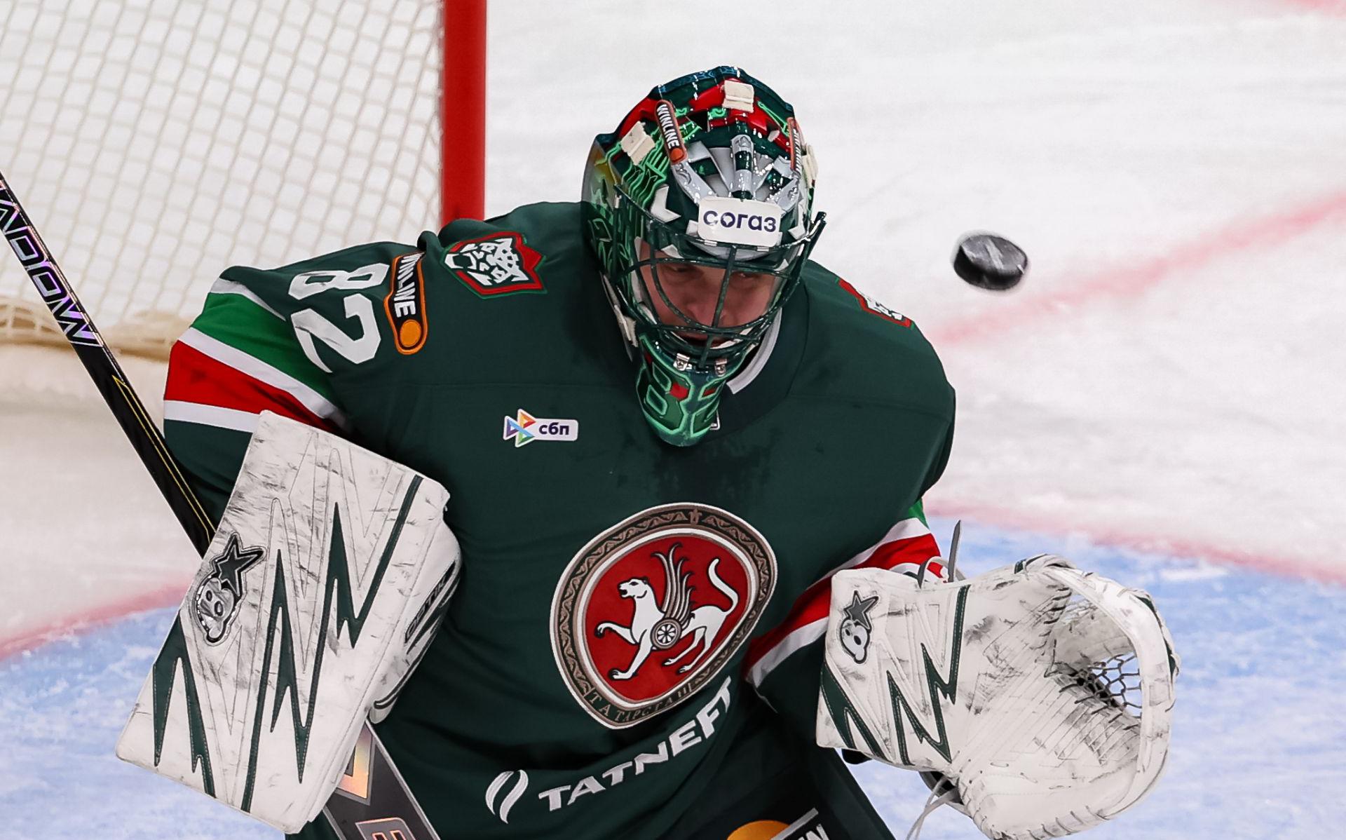 Голкипер «Ак Барса» стал четвертым вратарем, одержавшим 200 побед в КХЛ