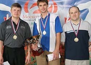 VII этап чемпионата Москвы по боулингу выиграл спортсмен клуба "Авторитет"
