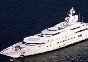 Абрамович приплывет на ЧМ-2010 на самой дорогой яхте в мире. ФОТО. ВИДЕО