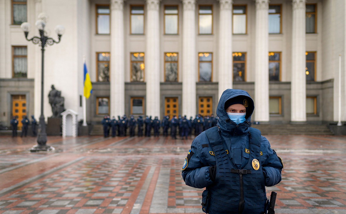 Вид на здание Верховной рады Украины