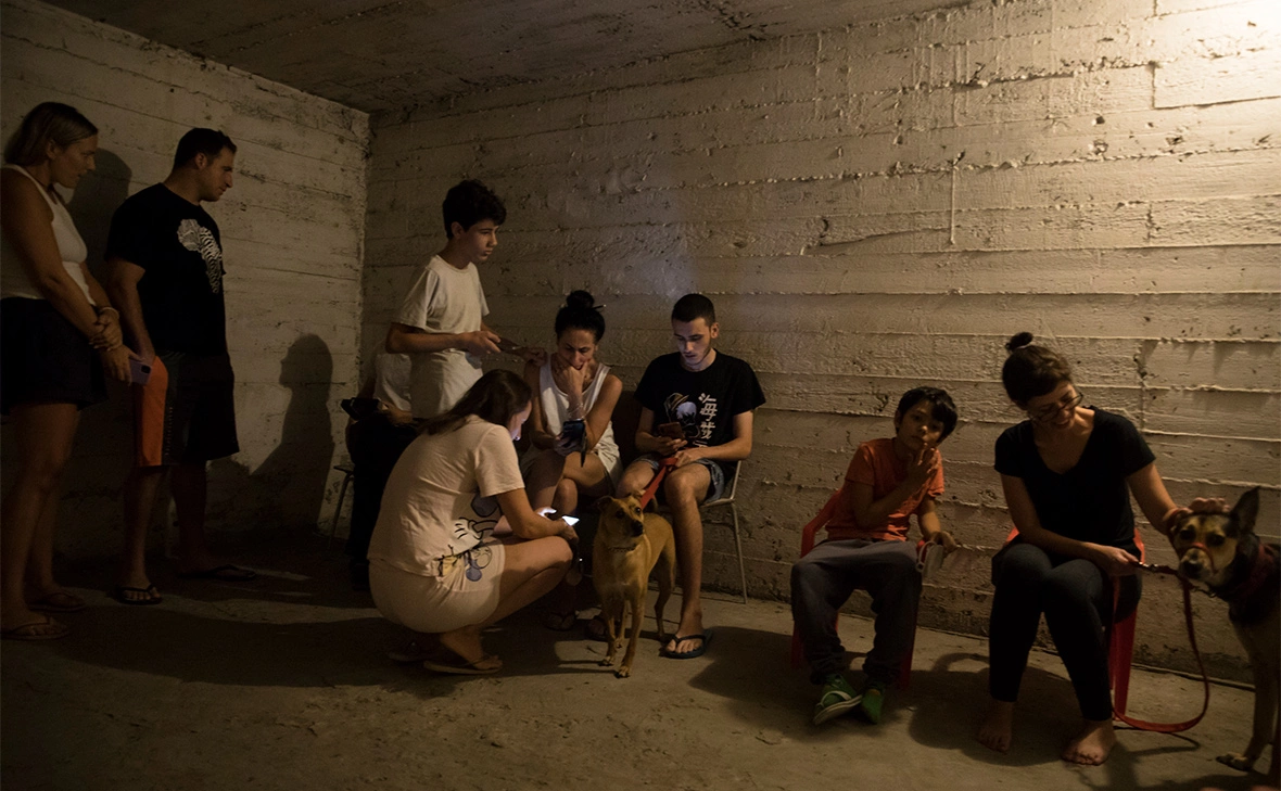 Amir Levy / Getty Images