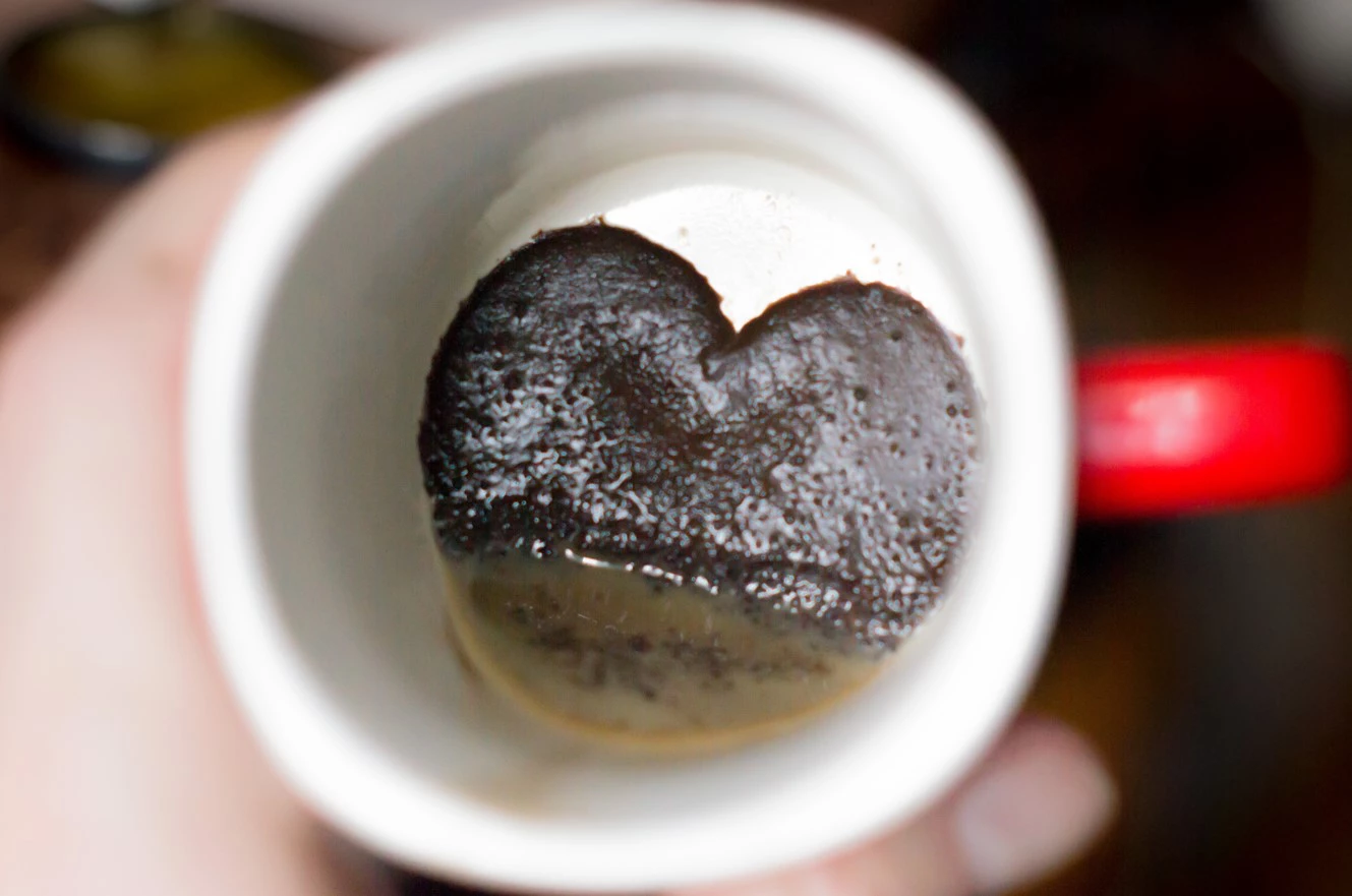 Как гадать на кофейной гуще на сегодня и ближайшее будущее