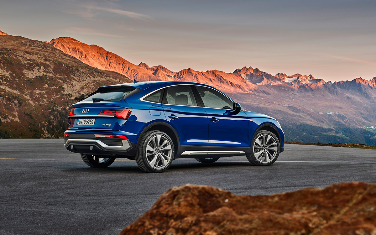 Audi назвала российские цены на Q5 с купеобразным кузовом