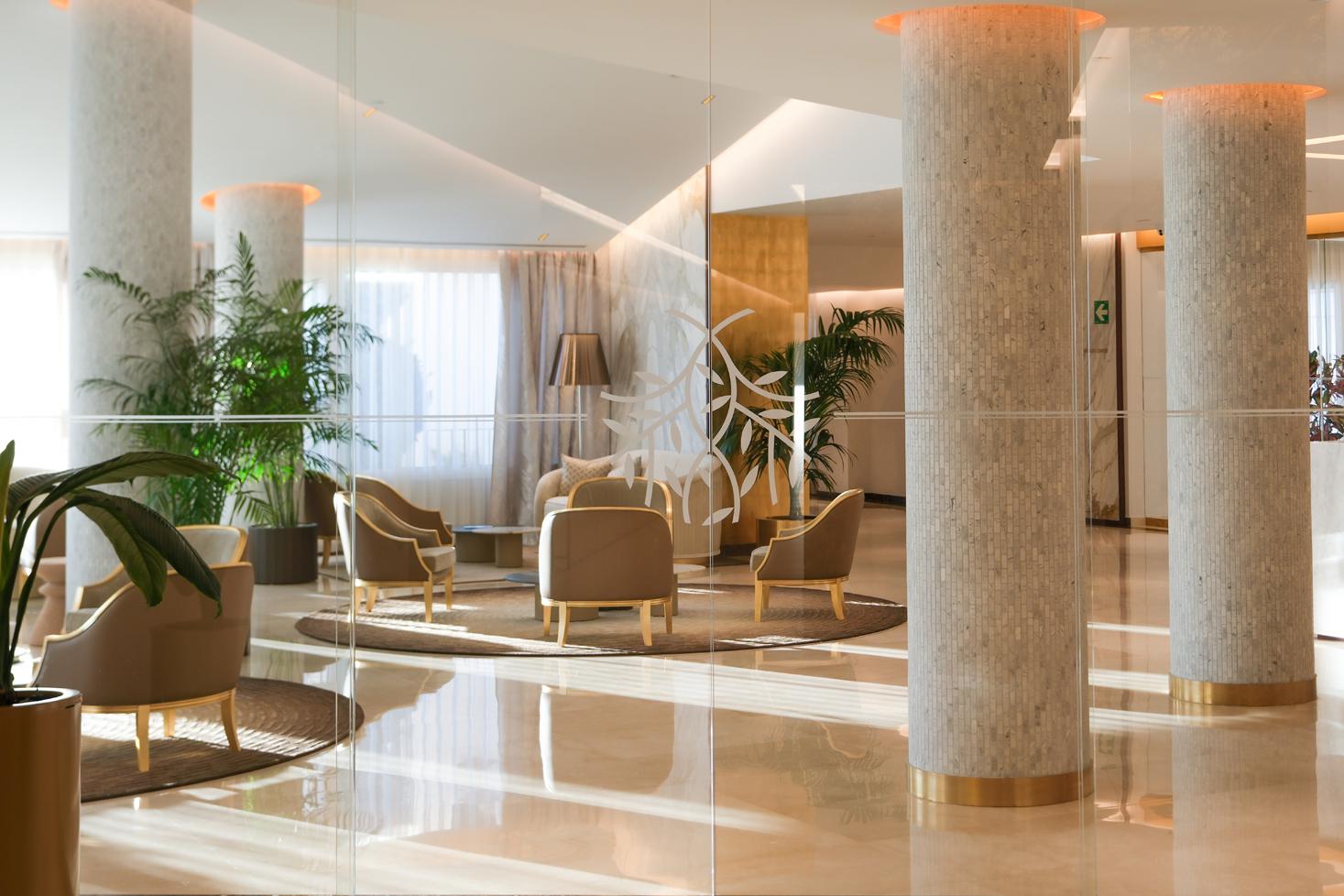 Ресепшен в клинике