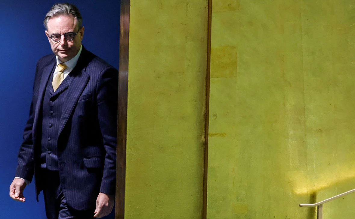 Eduardo Munoz / Reuters