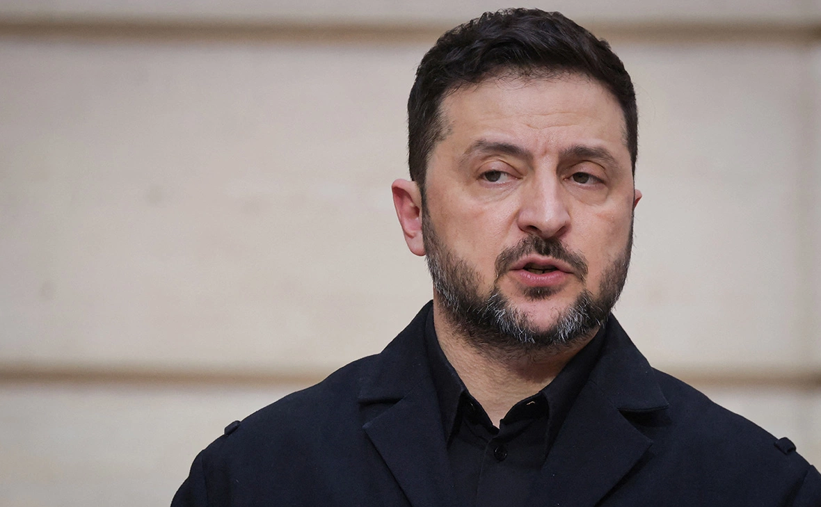 Ludovic Marin / Reuters