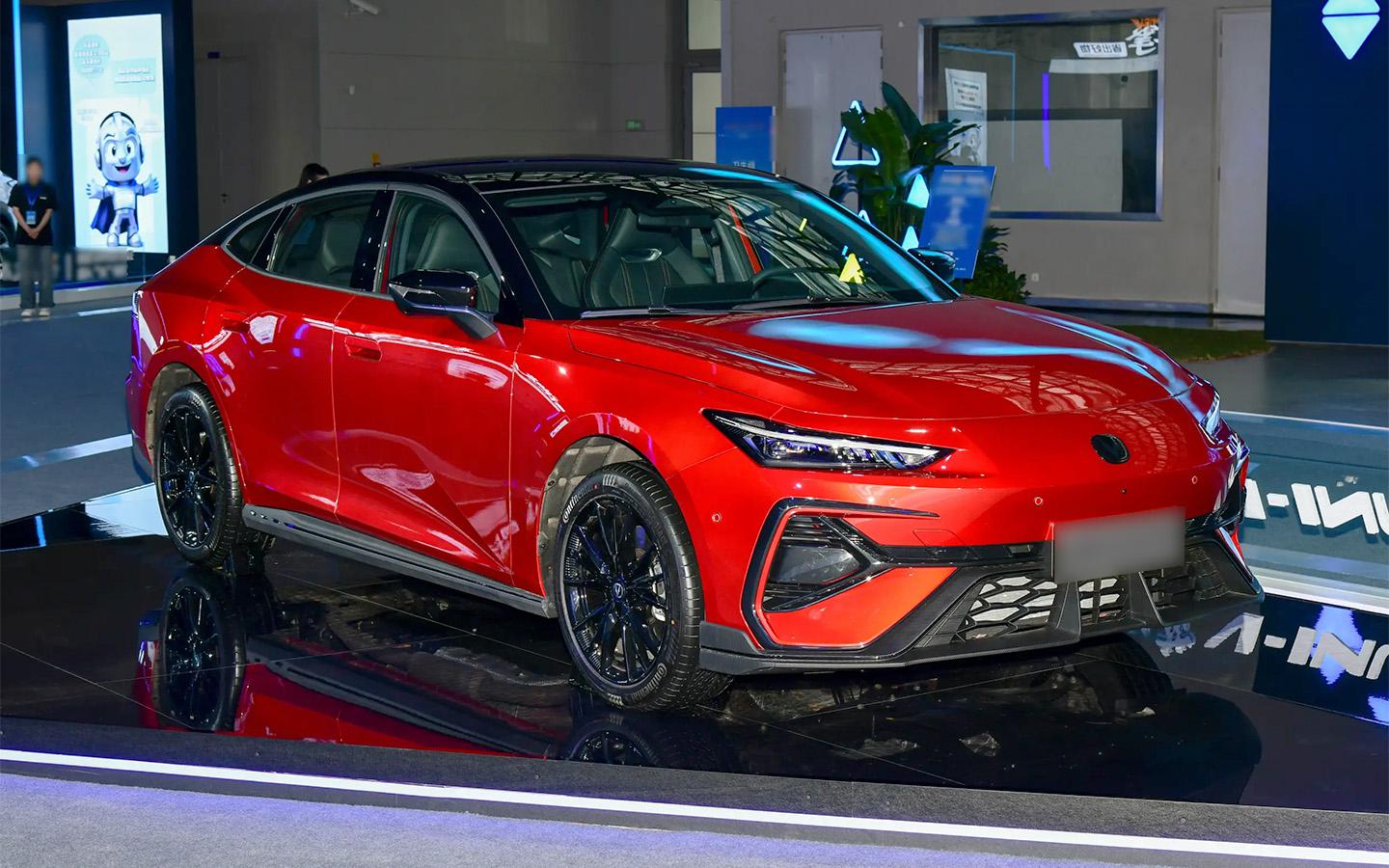 Changan привезет в Россию Uni-V с новым мотором. Сроки и характеристики