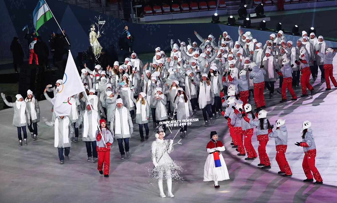 Делегация спортсменов из России на церемонии открытия Олимпиады в Пхёнчхане. 9 февраля 2018 года