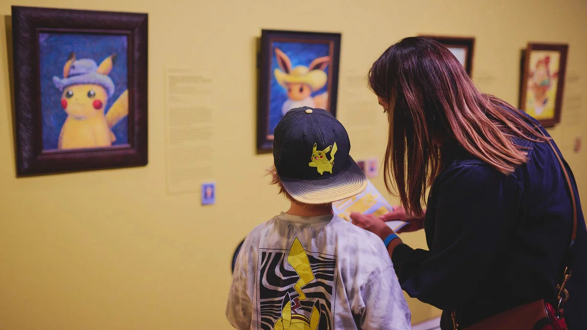 <p>Посетители на выставке с покемонами в Музее Ван Гога</p>

<p></p>